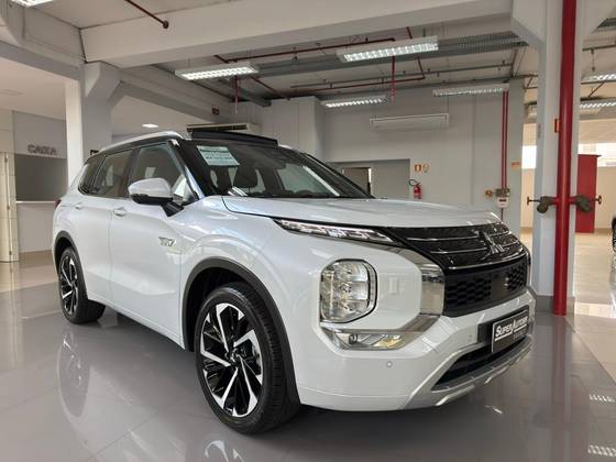 MITSUBISHI OUTLANDER 2.4 PHEV SIGNATURE S-AWC DHT
